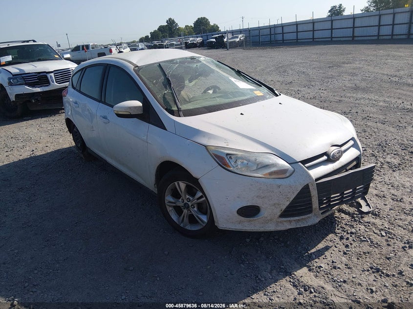Vin: 1fadp3k22el191008, lot: 46378632, ford focus se 2014 img_1