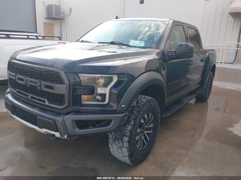 2019 Ford F-150 Raptor, Front End, IAAI, VIN 1FTFW1RG7KFA43913 — photo 2