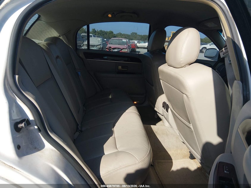 2008 LINCOLN TOWN CAR auction photo 8