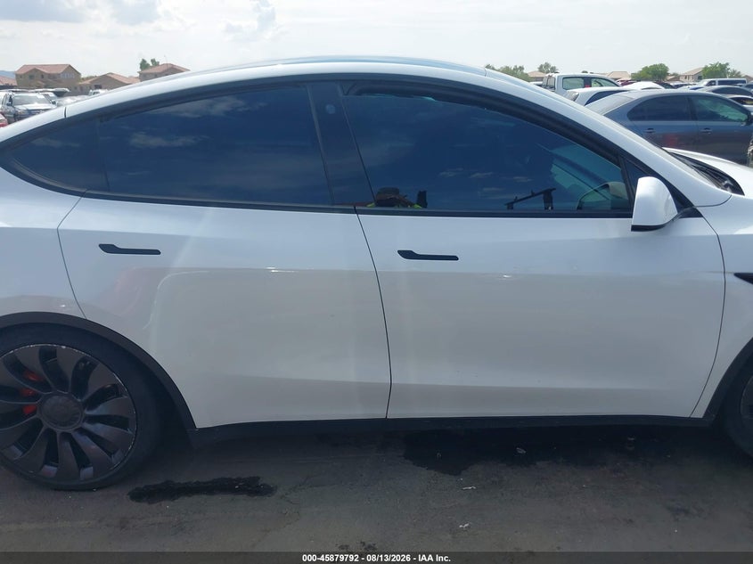 TESLA MODEL Y 2021 VIN 5YJYGDEF9MF252565