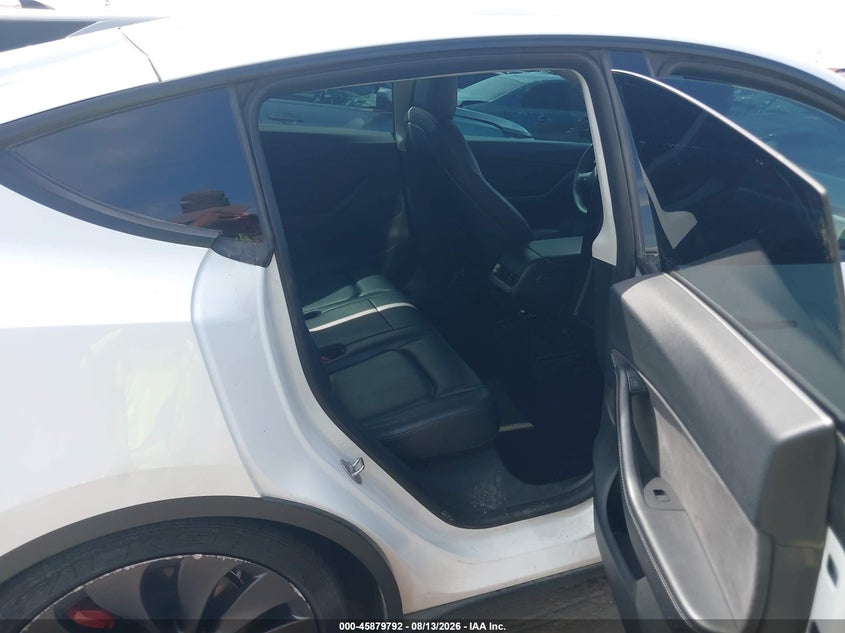 TESLA MODEL Y 2021 VIN 5YJYGDEF9MF252565