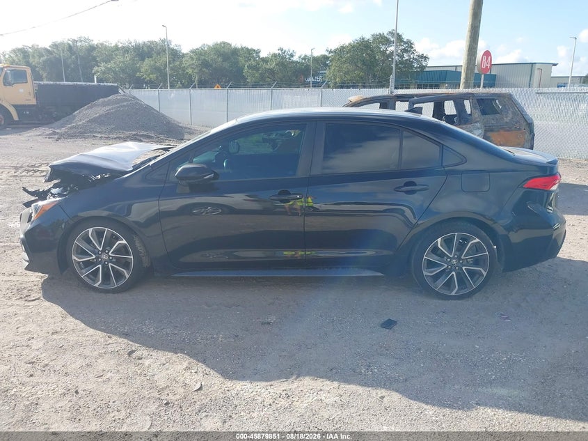 TOYOTA COROLLA - zdjęcie 15