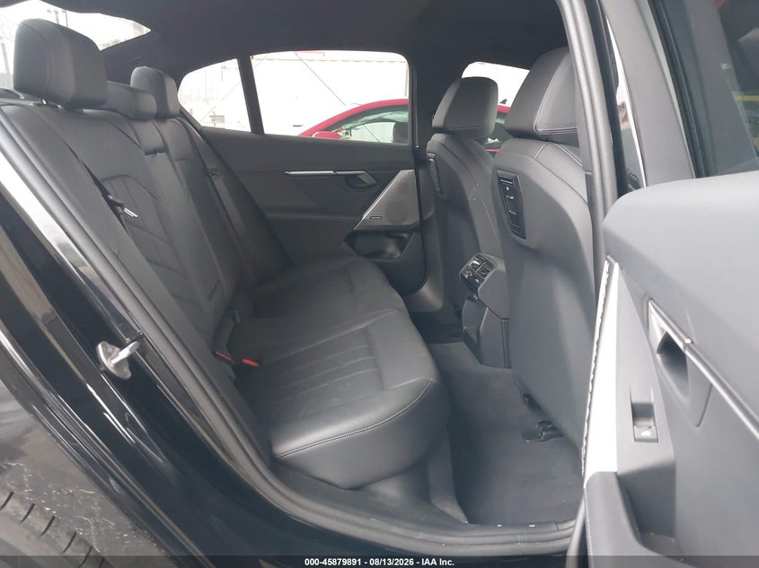 BMW I5 - zdjęcie 8