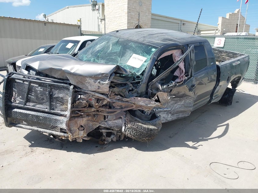 2014 Toyota Tundra, По колу, IAAI, VIN 5TFRM5F11EX076768 — фото 2