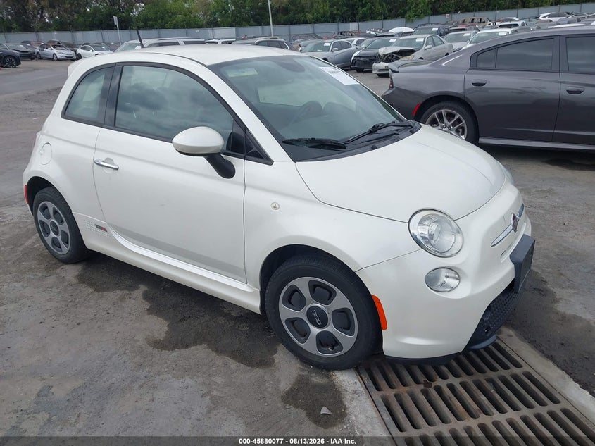 2015 FIAT 500E auction photo 1