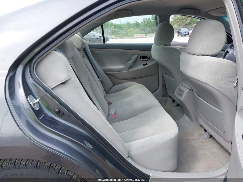 2009 TOYOTA CAMRY auction photo 8