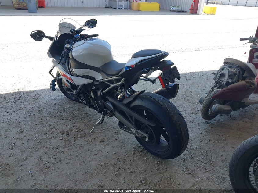 2026 BMW S 1000 auction photo 3