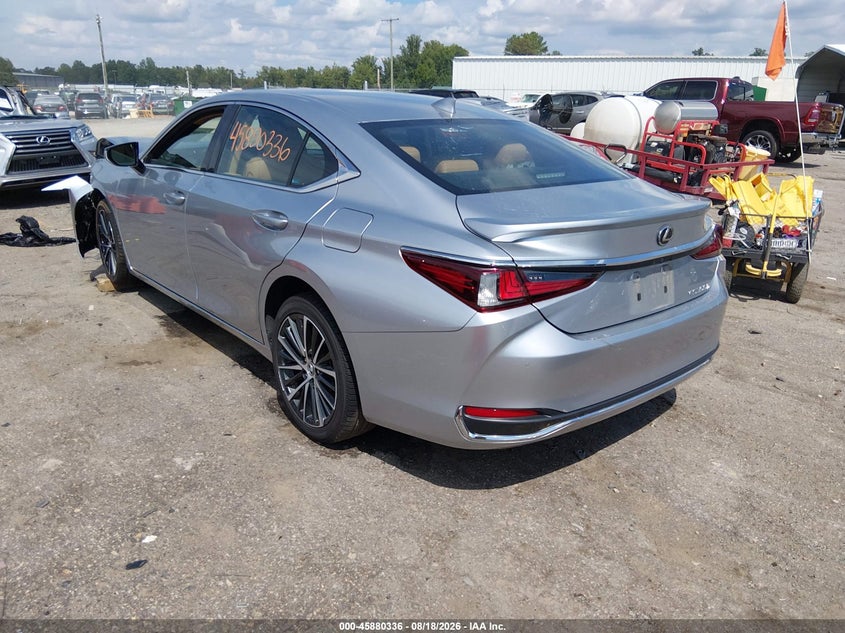 2024 LEXUS ES 300H auction photo 3