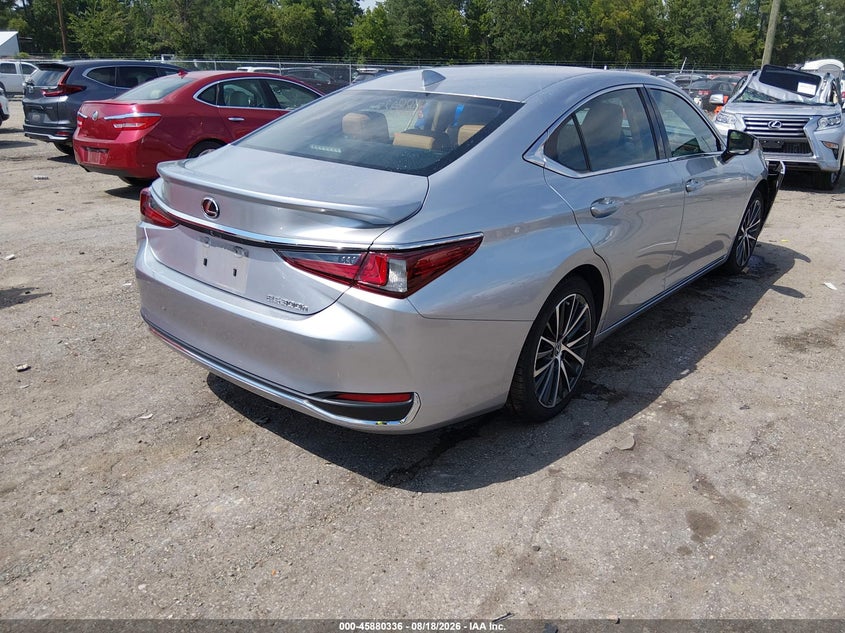 2024 LEXUS ES 300H auction photo 4