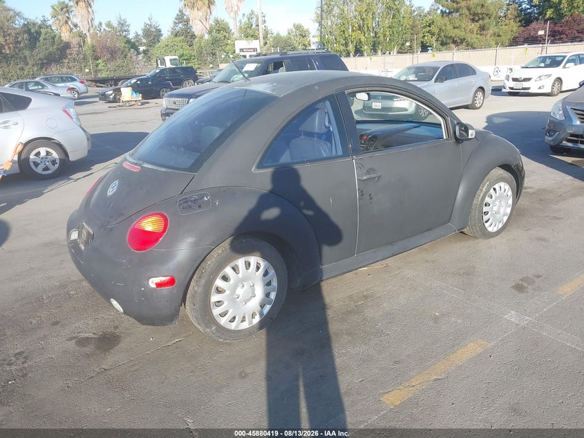 2005 VOLKSWAGEN NEW BEETLE auction photo 4
