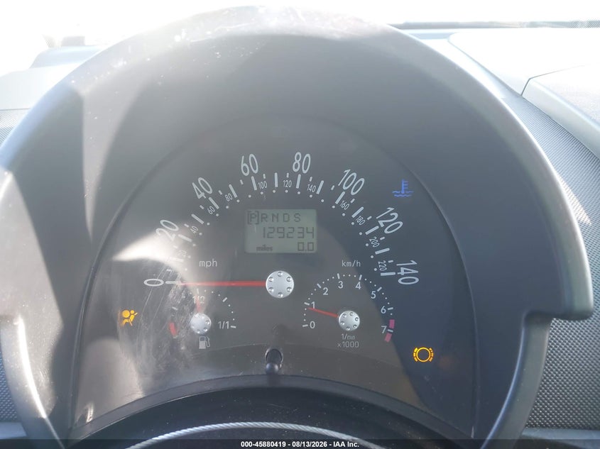 2005 VOLKSWAGEN NEW BEETLE auction photo 7