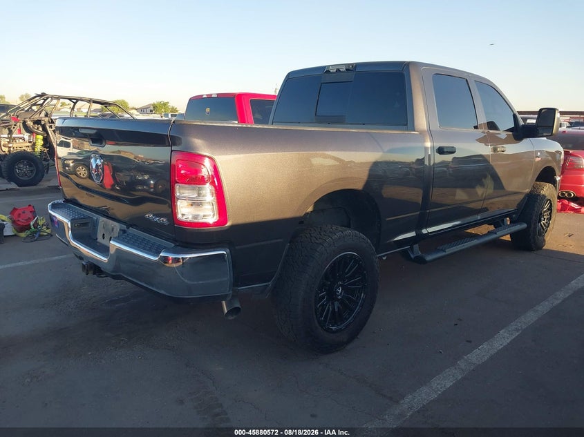 Vin: 3c6ur5cl6rg218096, lot: 46379568, ram 2500 tradesman  4x4 6'4 box 20244