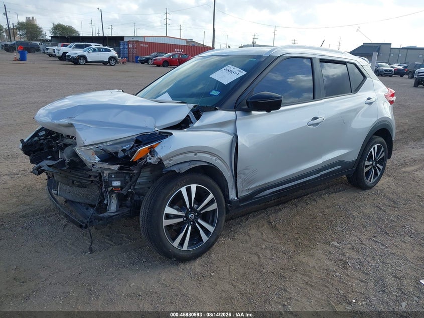 2019 NISSAN KICKS auction photo 2
