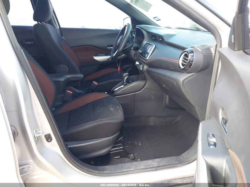 2019 NISSAN KICKS auction photo 5