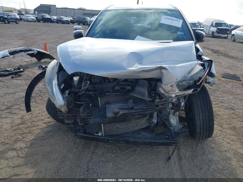 2019 NISSAN KICKS auction photo 6