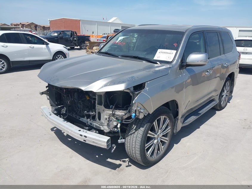 2016 LEXUS LX 570 auction photo 2