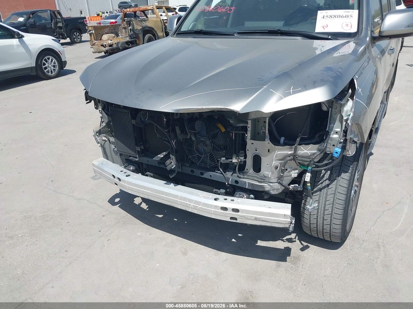 2016 LEXUS LX 570 auction photo 6