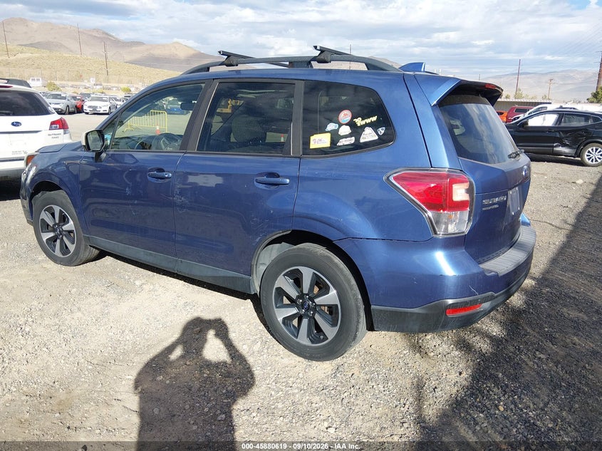 Vin: jf2sjagc7hh503888, lot: 46379615, subaru forester 2.5i premium 20173