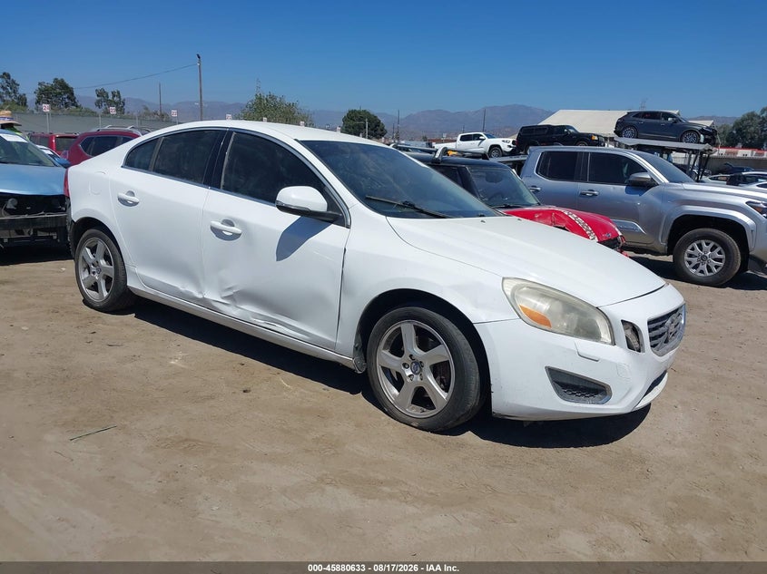 Vin: yv1612fs1d2209764, lot: 46379629, volvo s60 t5 2013 img_1