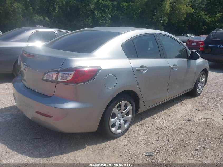 2012 MAZDA MAZDA3 auction photo 4