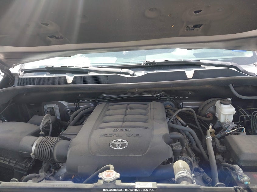 TOYOTA TUNDRA - zdjęcie 10
