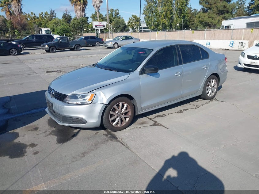 2014 VOLKSWAGEN JETTA auction photo 2