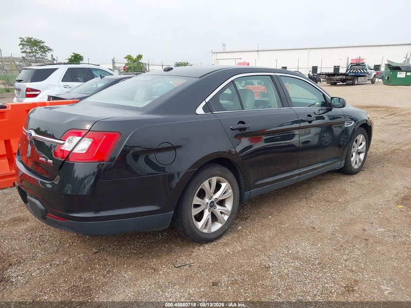 2010 FORD TAURUS auction photo 4