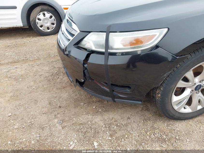 2010 FORD TAURUS auction photo 6