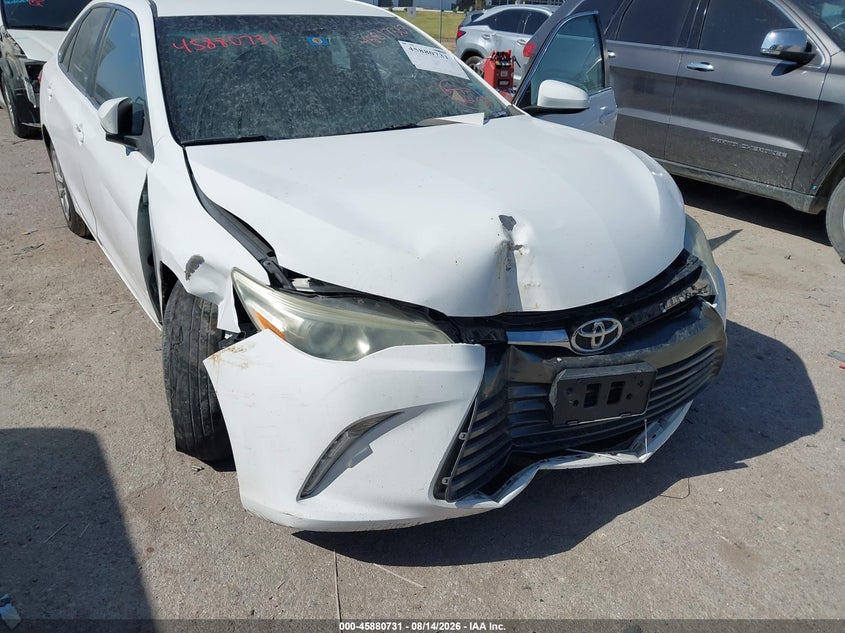 TOYOTA CAMRY - zdjęcie 6
