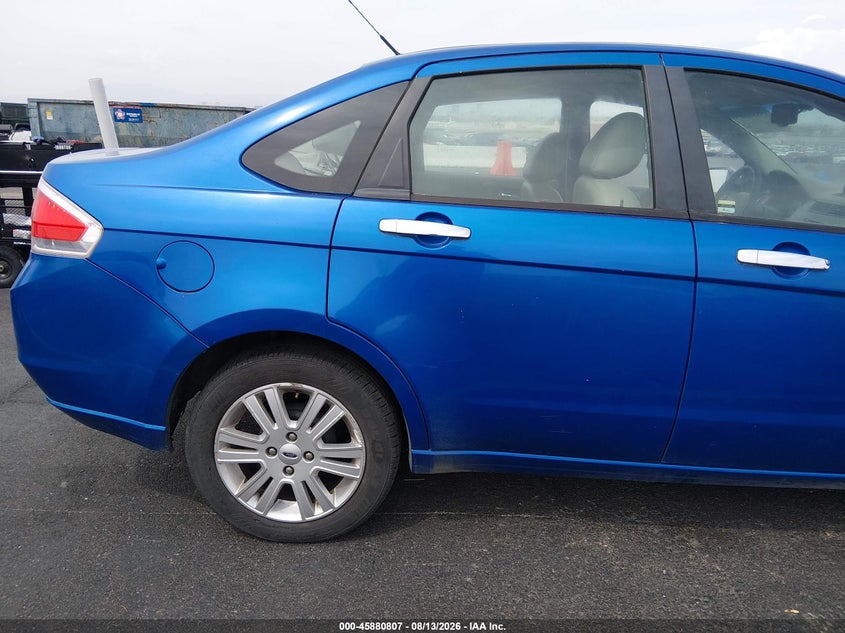 2011 FORD FOCUS auction photo 6