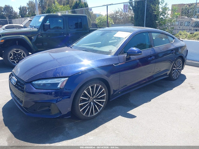 Vin: waucbcf54na003588, lot: 46379830, audi a5 sportback premium plus 40 tfsi quattro s tronic 20222