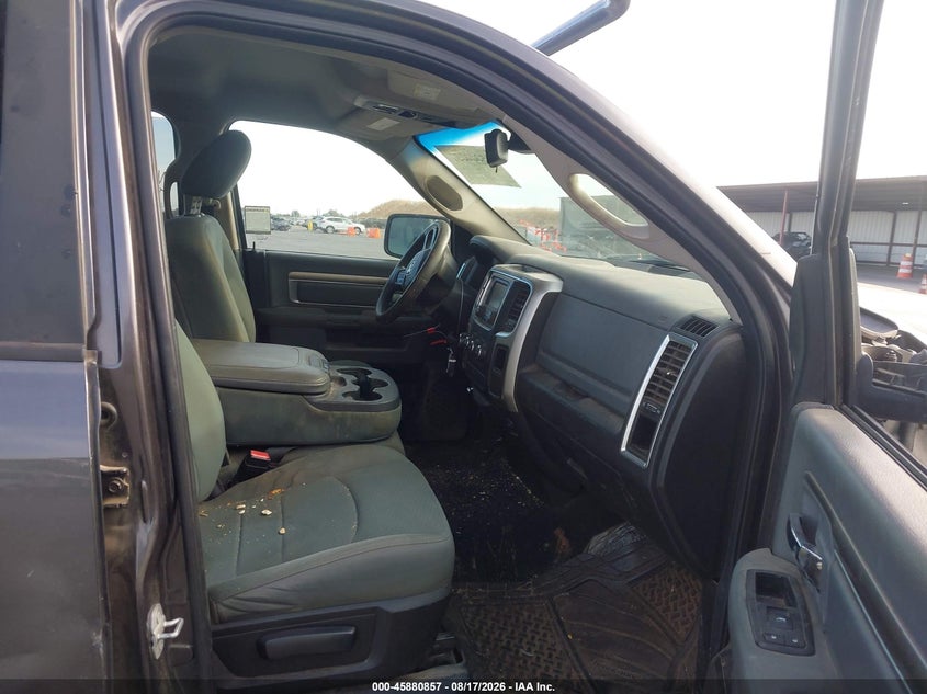 2015 RAM 1500 auction photo 5