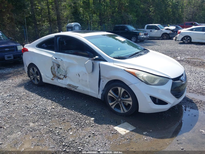 2013 HYUNDAI ELANTRA auction photo 1