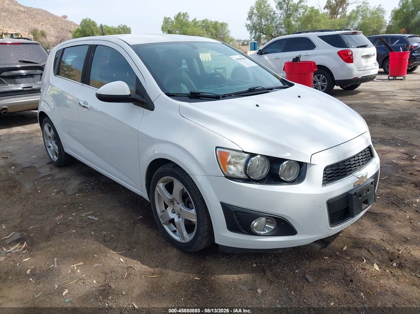 2015 CHEVROLET SONIC auction photo 1