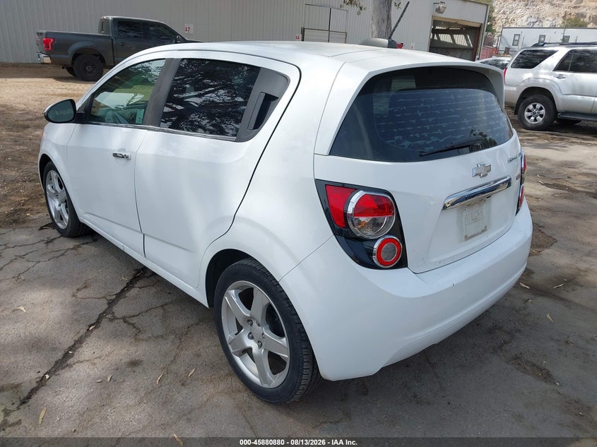 2015 CHEVROLET SONIC auction photo 3