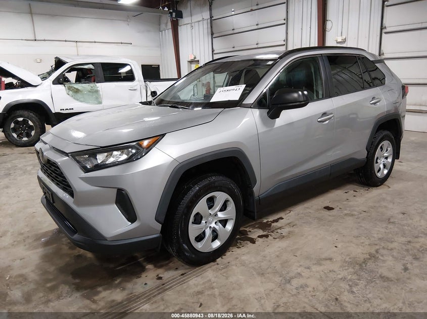 2019 Toyota RAV 4, Град, IAAI, VIN 2T3F1RFV2KW007125 — фото 2