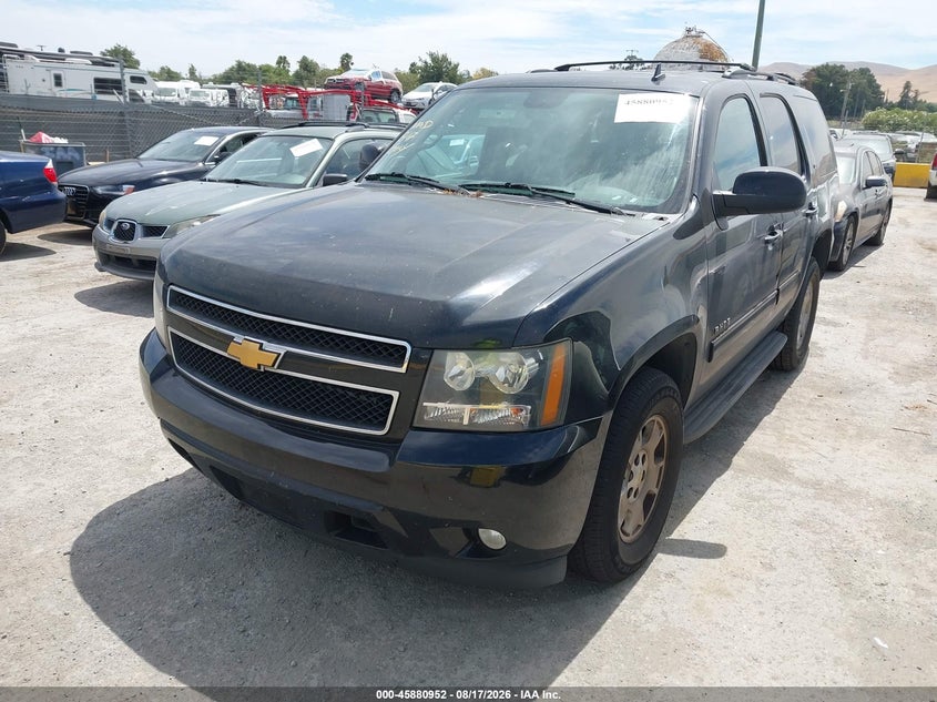 2013 CHEVROLET TAHOE auction photo 2