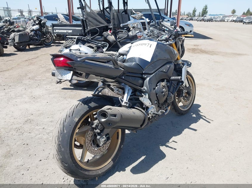 YAMAHA FZ1 2008