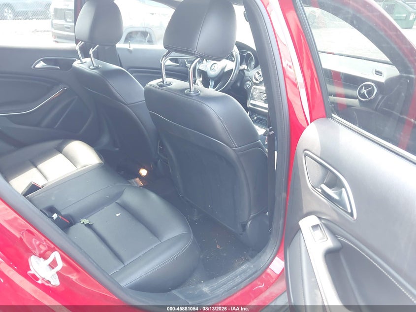MERCEDES-BENZ GLA 250 - zdjęcie 8
