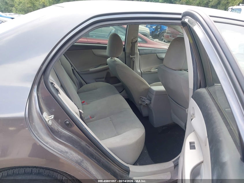 2013 TOYOTA COROLLA auction photo 8