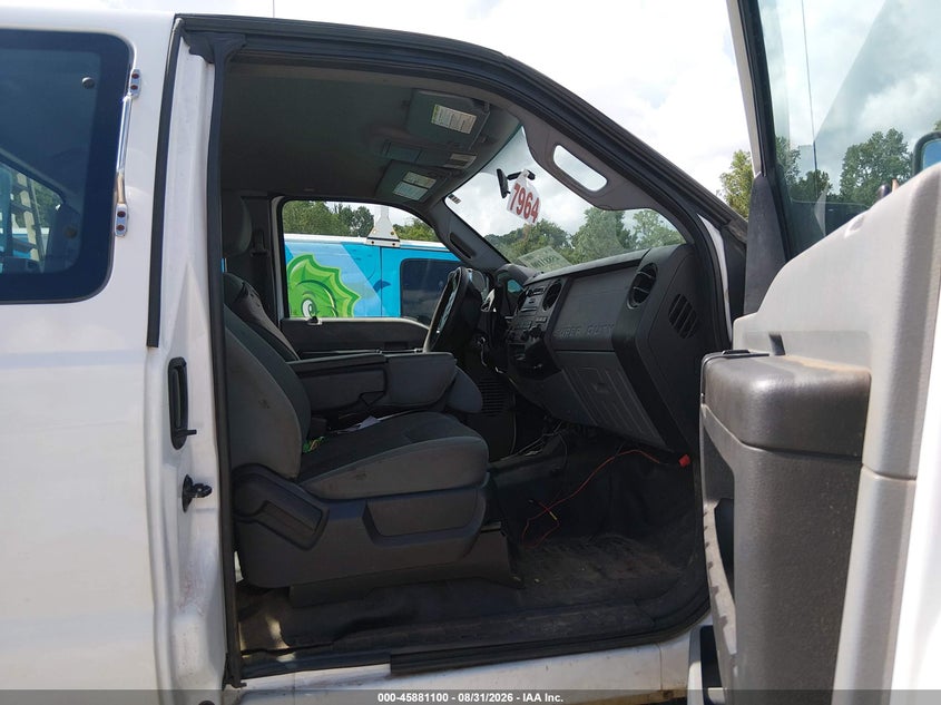 2014 FORD F-350 auction photo 5