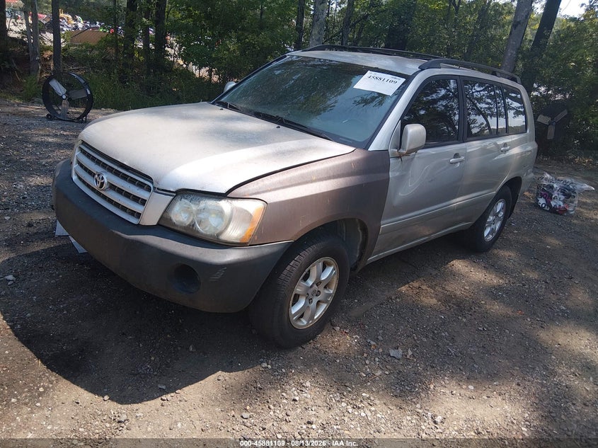 2002 TOYOTA HIGHLANDER auction photo 2