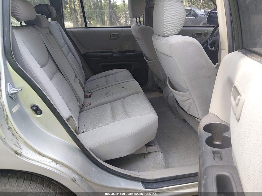 2002 TOYOTA HIGHLANDER auction photo 8