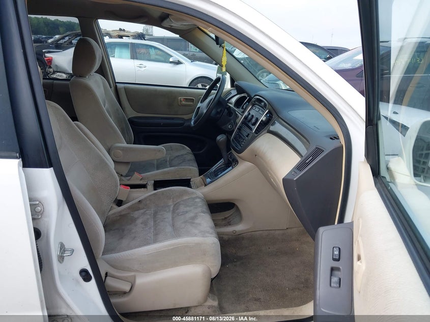 2002 TOYOTA HIGHLANDER auction photo 5