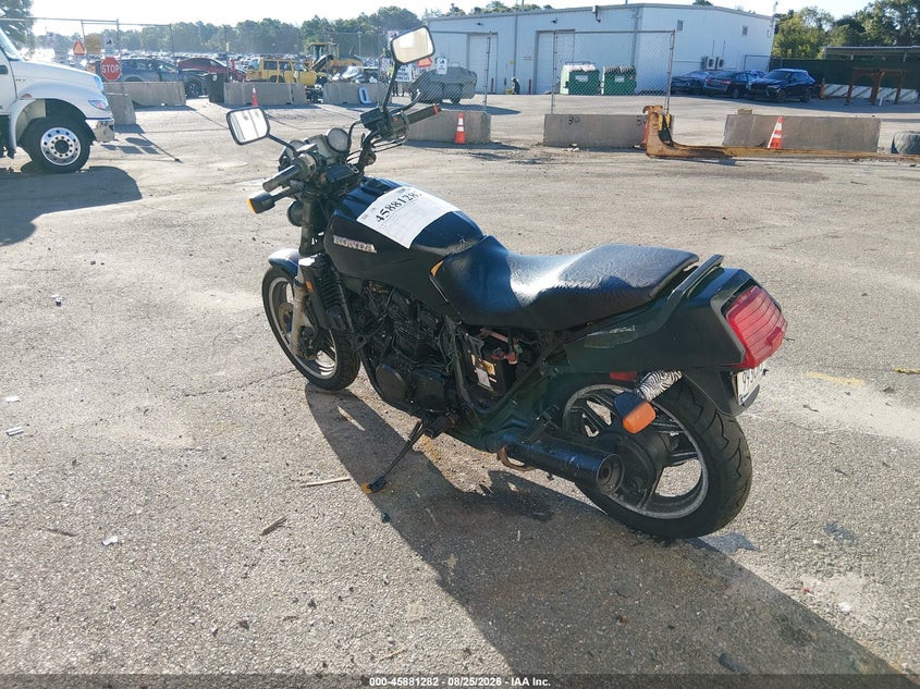 1984 HONDA VF1100 auction photo 4