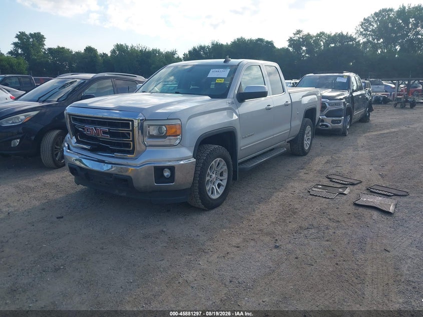 GMC SIERRA 1500 - zdjęcie 2