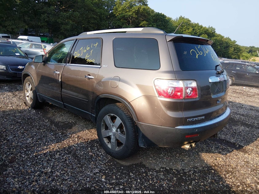 2011 GMC ACADIA auction photo 3