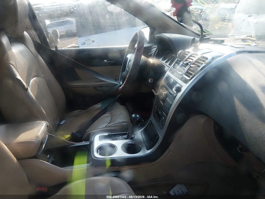 2011 GMC ACADIA auction photo 5