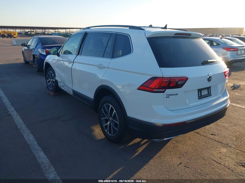 VOLKSWAGEN TIGUAN 2018 VIN 3VV3B7AX1JM191536