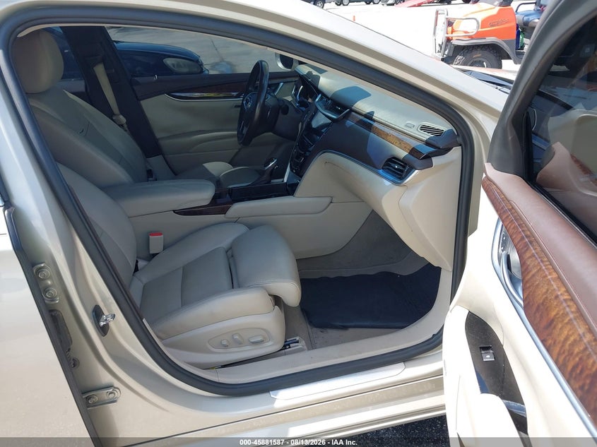 2013 CADILLAC XTS auction photo 5